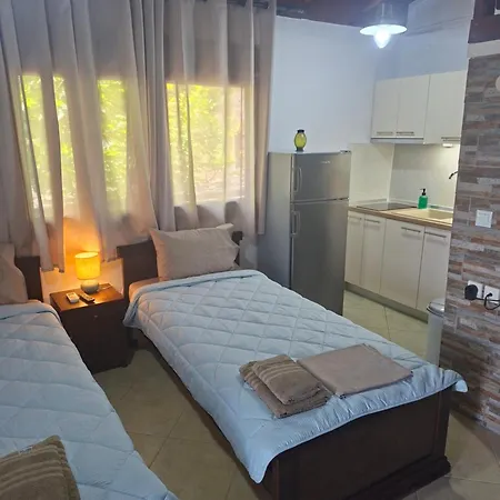 Dimitris' - 1
